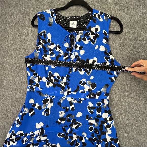 Cabi Blue Abatract Untamed Print w Polka Dot Lining Dress, Sharkbite Hem Sz Med - Picture 10 of 16